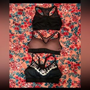 VS size M Sports Bra Lot